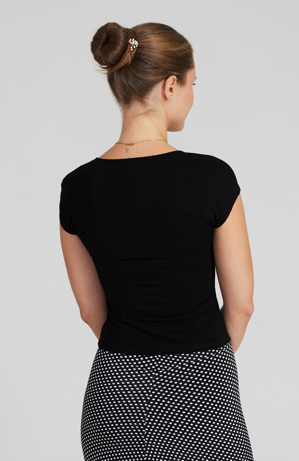 bamboo top with scoop neck in black