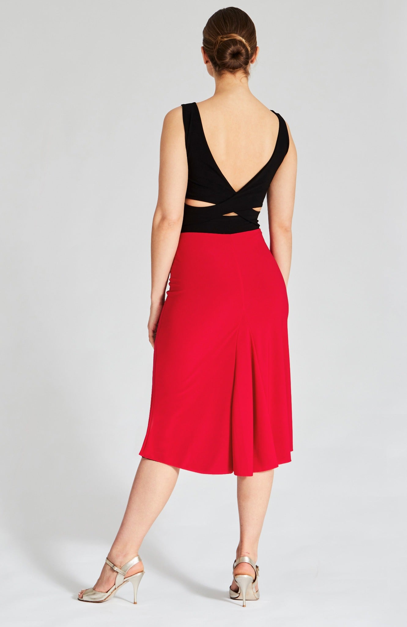 argentine tango skirt in red with black top
