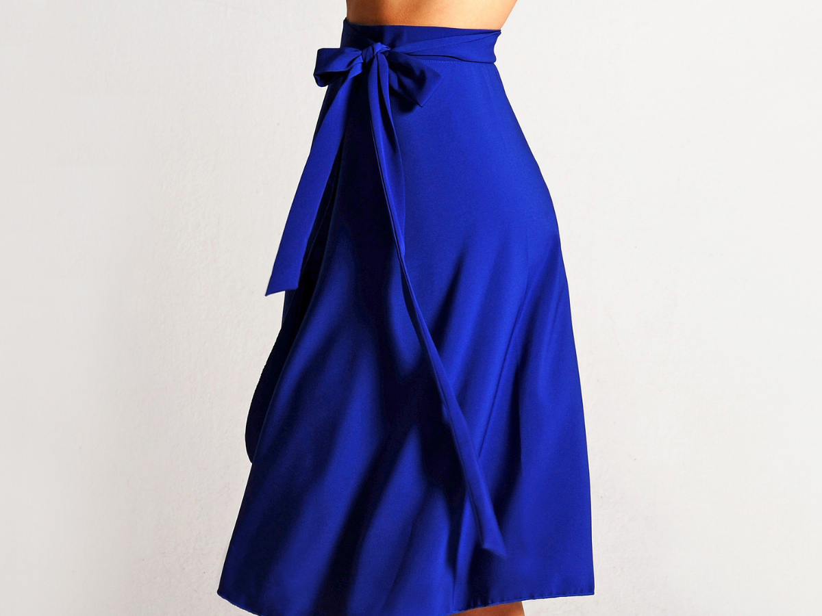 tango skirt with side slits in navy blue florals