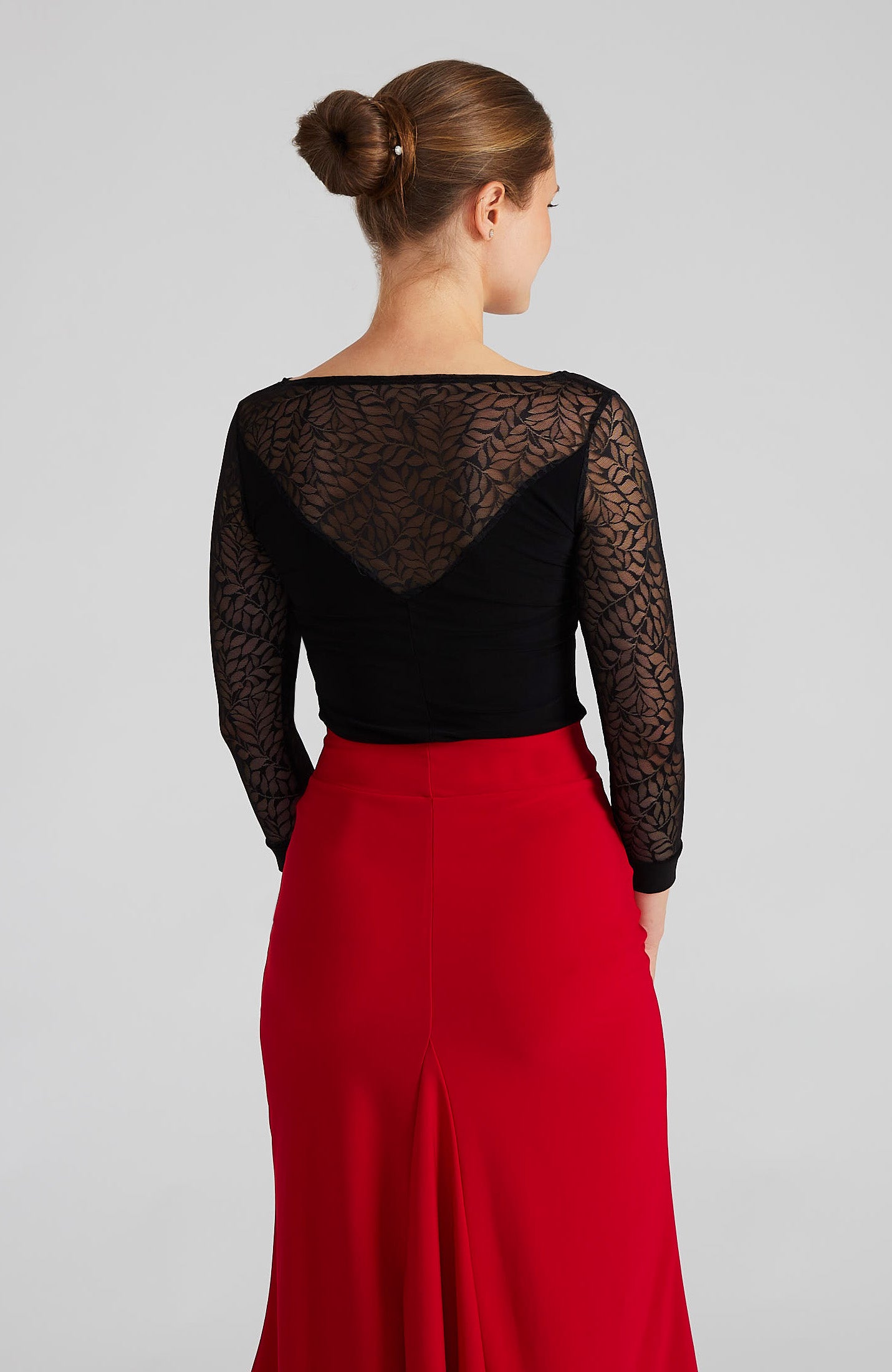 LUNA Fitted Black Lace Top with Long Sleeves