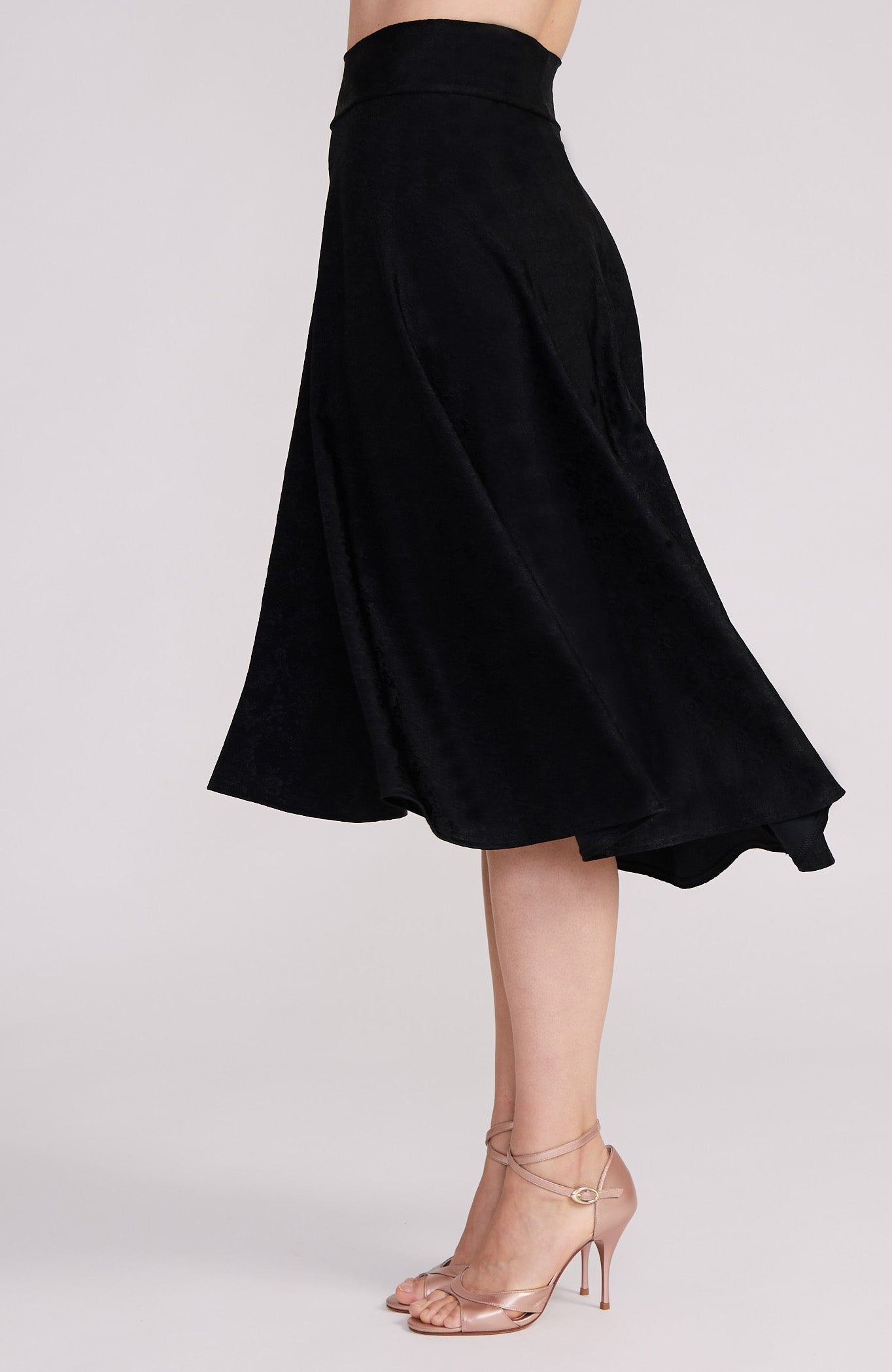 AUDREY Schwarzer A-Linien-Tangorock mit fließendem High-Low-Saum